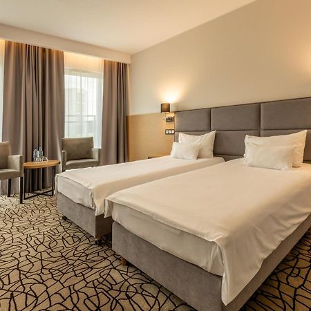 Aparthotel Termy Uniejow Ngoại thất bức ảnh