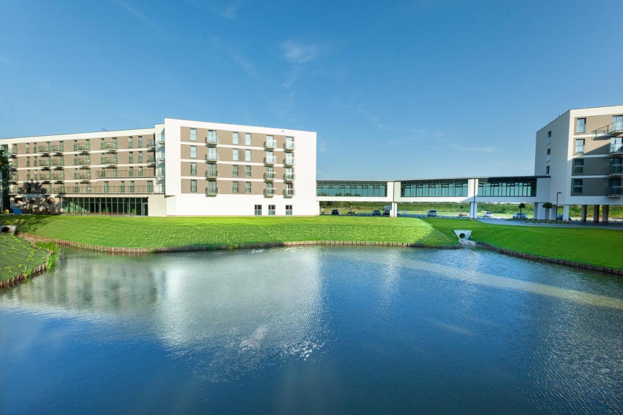 Aparthotel Termy Uniejow Ngoại thất bức ảnh