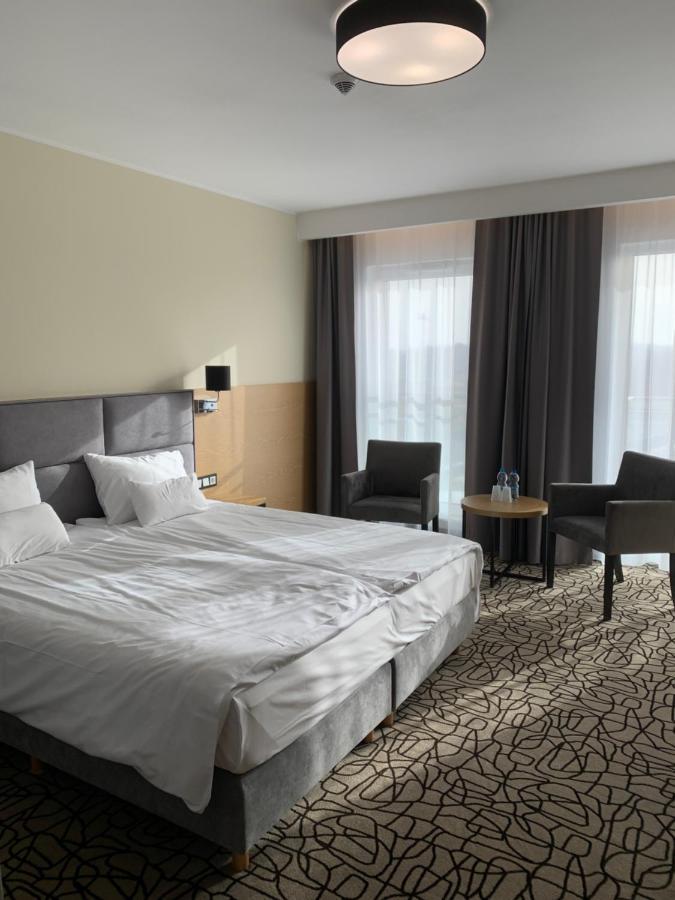 Aparthotel Termy Uniejow Ngoại thất bức ảnh